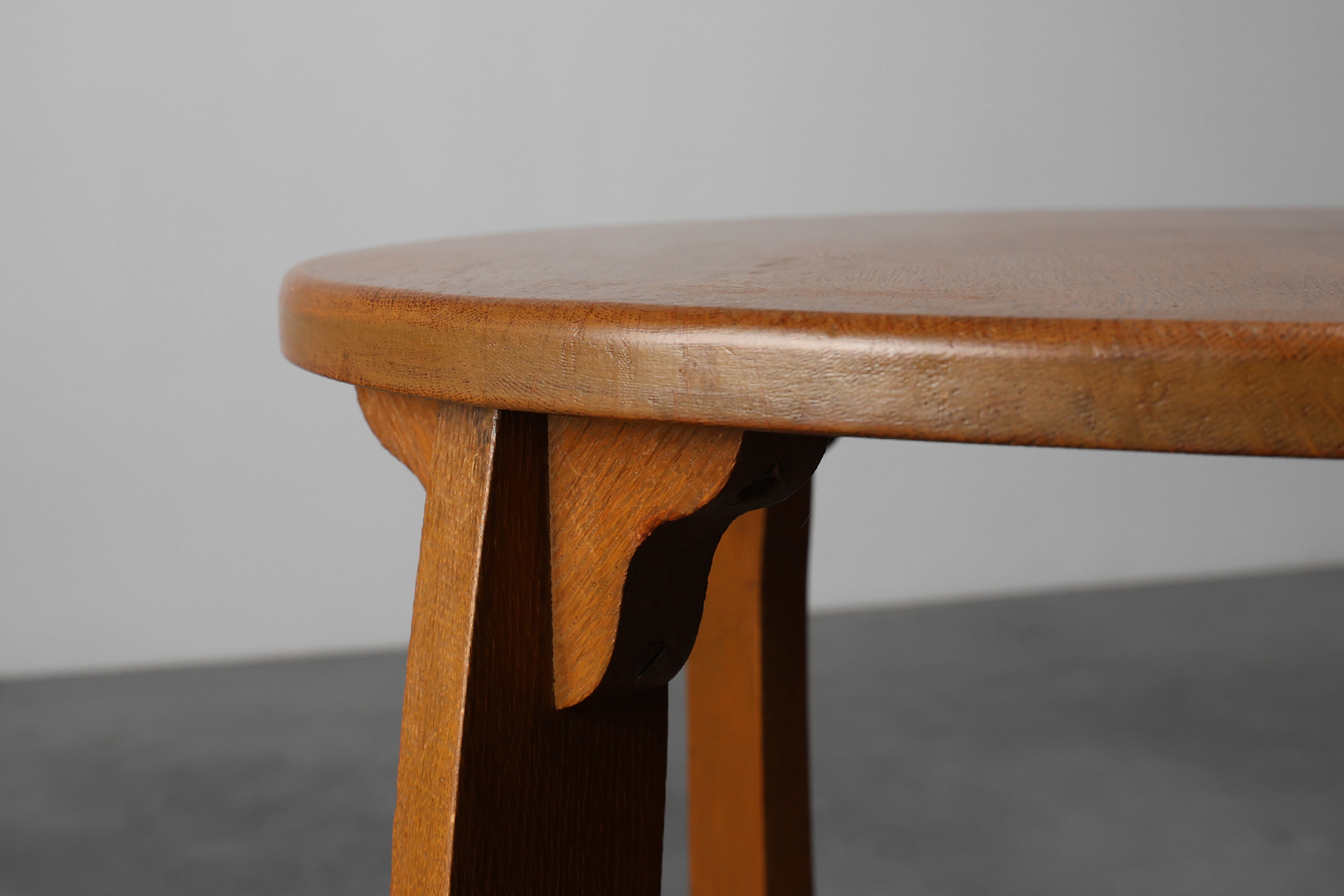Amsterdamse School Oak round Side Table, The Netherlands, ca. 1920thumbnail